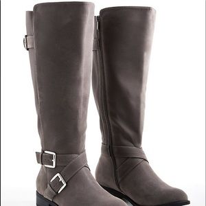 Torrid knee boot dark gray faux oiled suede size 10.5